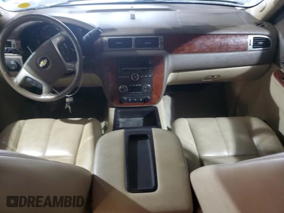 ✅ 2012 Chevrolet Suburban LT • VIN: 1GNSKJE73CR126858 • Lot: 86605265. Listed on Copart with 119,544 mi. Free auction sales archive from the USA and detailed vehicle history report at DreamBid. Image 8.