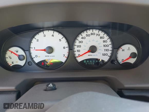 ✅ 2003 Dodge Stratus SE • VIN: 1B3EL36T93N564349 • Lot: 43606939. Wystawiony na IAAI z przebiegiem 27 053 mil. Bezpłatny archiwum sprzedaży aukcyjnych z USA i szczegółowy raport historii pojazdu na DreamBid. Zdjęcie 7.