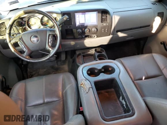 ✅ 2009 GMC Sierra 1500 • VIN: 1GTHC49K59E140731 • Лот: 85445764. Опубликован ранее на Copart с пробегом 245 081 миль. Бесплатный доступ к архиву аукционных продаж из США и подробный отчёт об истории автомобиля на DreamBid. Изображение 8.