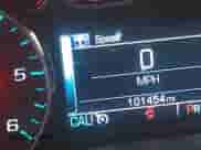 2018 Chevrolet Silverado 1500 LT z VIN 1GCVKREC6JZ298381, wystawiony jako IAAI lot #43383942 z przebiegiem 101 454 mil mil oraz . Historia ofert i sprzedaży dostępna na DreamBid. Obrazek 15.