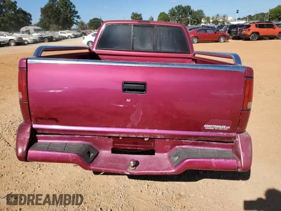 1995 Chevrolet S-10 with VIN 1GCCS1449S8127652, listed as a Copart auction lot 76570914 with Not provided miles and Salvage title. Bid and sale history available at DreamBid. Image 6.