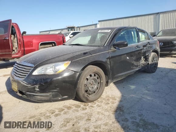 ✅ 2014 Chrysler 200 LX • VIN: 1C3CCBAB5EN167775 • Лот: 50332175. Опубликован ранее на Copart с пробегом 178 543 миль. Бесплатный доступ к архиву аукционных продаж из США и подробный отчёт об истории автомобиля на DreamBid. Изображение 1.