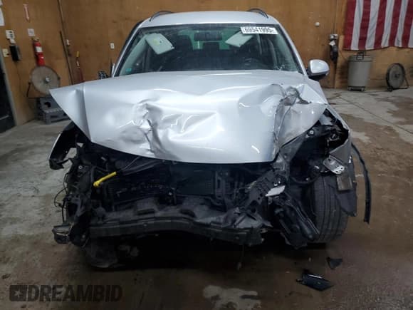 ✅ 2018 Volkswagen Tiguan • VIN: WVGBV7AX1JK002470 • Lot: 69541995. Listed on Copart with Not provided. Free auction sales archive from the USA and detailed vehicle history report at DreamBid. Image 5.