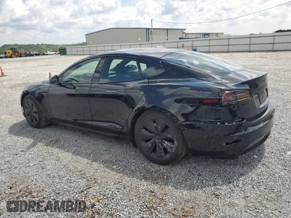 ✅ 2023 Tesla Model S • VIN: 5YJSA1E53PF522648 • Лот: 68481295. Опубликован ранее на Copart с пробегом 17 963 миль. Бесплатный доступ к архиву аукционных продаж из США и подробный отчёт об истории автомобиля на DreamBid. Изображение 2.