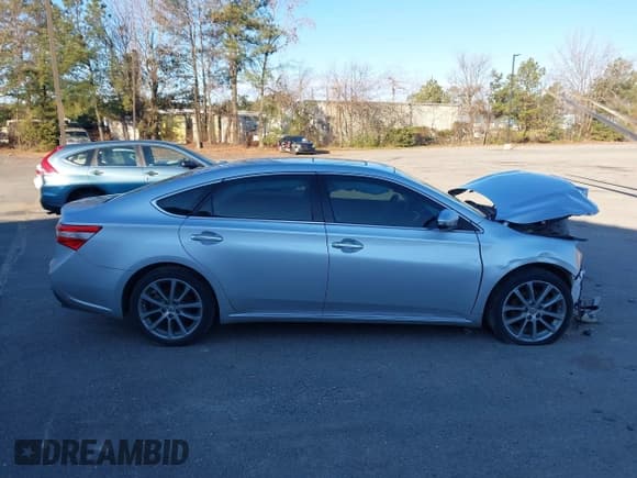 ✅ 2014 Toyota Avalon XLE Premium • VIN: 4T1BK1EB8EU087077 • Lot: 43577648. Wystawiony na IAAI z przebiegiem 143 392 mil. Bezpłatny archiwum sprzedaży aukcyjnych z USA i szczegółowy raport historii pojazdu na DreamBid. Zdjęcie 14.