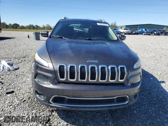 ✅ 2014 Jeep Cherokee Limited • VIN: 1C4PJMDS5EW210967 • Lot: 90636255. Listed on Copart with 197,359 mi. Free auction sales archive from the USA and detailed vehicle history report at DreamBid. Image 5.