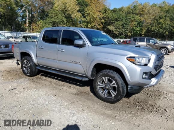 ✅ 2017 Toyota Tacoma TRD Sport • VIN: 5TFAZ5CN3HX053518 • Лот: 89617265. Опубликован ранее на Copart с пробегом 91 137 миль. Бесплатный доступ к архиву аукционных продаж из США и подробный отчёт об истории автомобиля на DreamBid. Изображение 4.