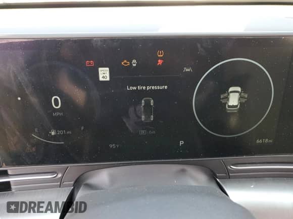 2024 Hyundai Kona SEL with VIN KM8HCCAB3RU147877, listed as a Copart auction lot 81011675 with 6,618 mi miles and Salvage title. Bid and sale history available at DreamBid. Image 9.