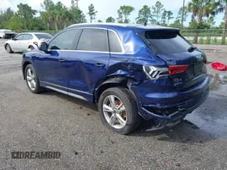 ✅ 2023 Audi Q3 S line Premium Plus • VIN: WA1EECF33P1038217 • Lot: 43367876. Wystawiony na IAAI z przebiegiem 12 194 mil. Bezpłatny archiwum sprzedaży aukcyjnych z USA i szczegółowy raport historii pojazdu na DreamBid. Zdjęcie 3.