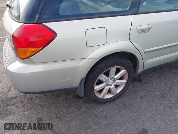 ✅ 2006 Subaru Legacy Outback Limited • VIN: 4S4BP62C367329091 • Lot: 42895201. Listed on IAAI with 135,991 mi. Free auction sales archive from the USA and detailed vehicle history report at DreamBid. Image 12.