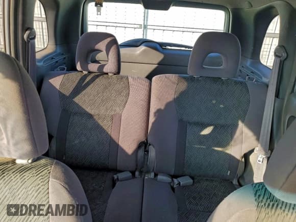 ✅ 2003 Toyota RAV4 • VIN: JTEGH20V830107215 • Лот: 94493765. Опубликован ранее на Copart с пробегом 252 429 миль. Бесплатный доступ к архиву аукционных продаж из США и подробный отчёт об истории автомобиля на DreamBid. Изображение 10.