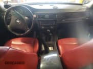 ✅ 2008 BMW 3 Series 335i • VIN: WBAVB73558VH25382 • Лот: 52142795. Опубликован ранее на Copart с пробегом 245 001 миль. Бесплатный доступ к архиву аукционных продаж из США и подробный отчёт об истории автомобиля на DreamBid. Изображение 8.