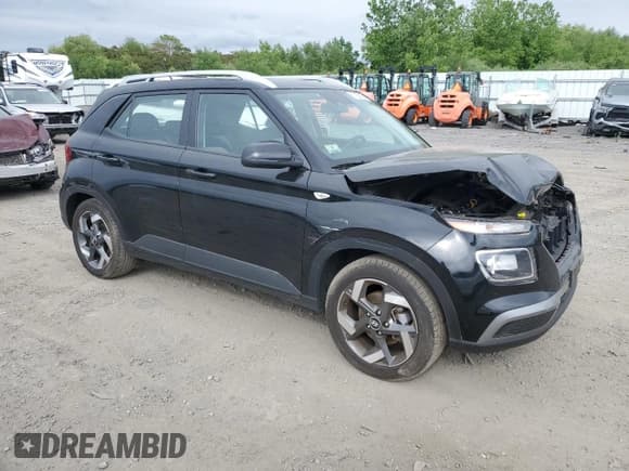 ✅ 2023 Hyundai Venue SEL • VIN: KMHRC8A3XPU268042 • Lot: 57359425. Listed on Copart with 15,076 mi. Free auction sales archive from the USA and detailed vehicle history report at DreamBid. Image 4.