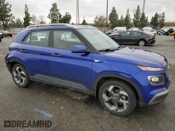 ✅ 2022 Hyundai Venue SEL • VIN: KMHRC8A38NU166865 • Lot: 82790974. Listed on Copart with 39,686 mi. Free auction sales archive from the USA and detailed vehicle history report at DreamBid. Image 4.