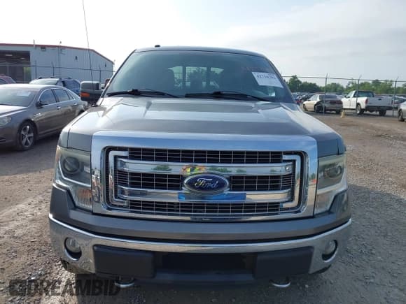 ✅ 2014 Ford F-150 XLT • VIN: 1FTFW1EF4EFC49532 • Лот: 42716702. Опубликован ранее на IAAI с пробегом 168 784 миль. Бесплатный доступ к архиву аукционных продаж из США и подробный отчёт об истории автомобиля на DreamBid. Изображение 13.