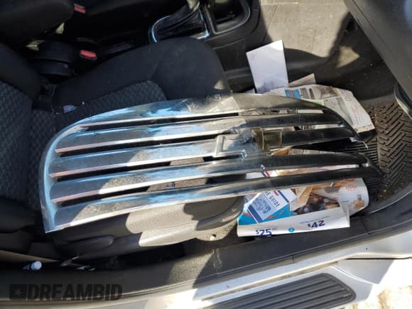 ✅ 2009 Chevrolet HHR 2LT • VIN: 3GNCA53V69S569768 • Lot: 42040165. Listed on Copart with 210,721 mi. Free auction sales archive from the USA and detailed vehicle history report at DreamBid. Image 13.