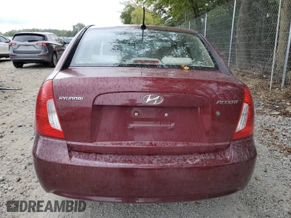 2010 Hyundai Accent GLS z VIN KMHCN4AC6AU396455, wystawiony jako Copart lot #70456214 z przebiegiem 156 018 mil mil oraz Czysty tytuł • Clean title. Historia ofert i sprzedaży dostępna na DreamBid. Obrazek 6.