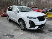 ✅ 2020 Cadillac XT6 AWD Sport • VIN: 1GYKPGRS1LZ100975 • Лот: 52451235. Опубликован ранее на Copart с пробегом 39 149 миль. Бесплатный доступ к архиву аукционных продаж из США и подробный отчёт об истории автомобиля на DreamBid. Изображение 1.