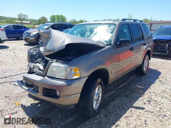 ✅ 2004 Ford Explorer XLT • VIN: 1FMZU73EX4UC06304 • Lot: 42060816. Wystawiony na IAAI z przebiegiem Nie podano. Bezpłatny archiwum sprzedaży aukcyjnych z USA i szczegółowy raport historii pojazdu na DreamBid. Zdjęcie 16.