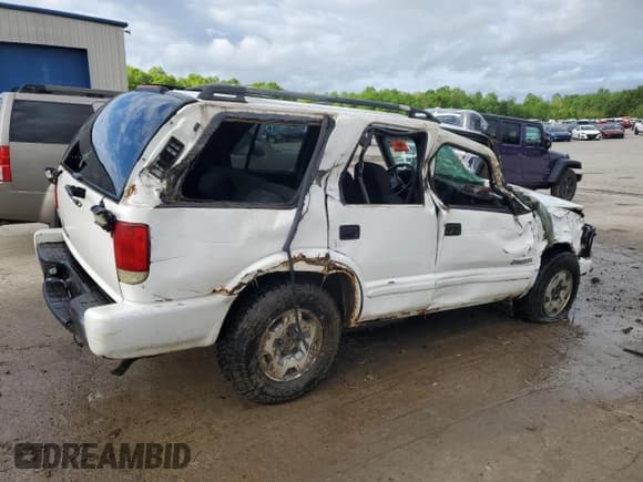 ✅ 2004 Chevrolet Blazer LS • VIN: 1GNDT13X24K117667 • Lot: 56937965. Wystawiony na Copart z przebiegiem 149 959 mil. Bezpłatny archiwum sprzedaży aukcyjnych z USA i szczegółowy raport historii pojazdu na DreamBid. Zdjęcie 3.