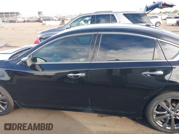 ✅ 2018 Nissan Altima SL • VIN: 1N4AL3AP2JC158807 • Lot: 43607157. Wystawiony na IAAI z przebiegiem 34 705 mil. Bezpłatny archiwum sprzedaży aukcyjnych z USA i szczegółowy raport historii pojazdu na DreamBid. Zdjęcie 14.