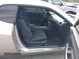 ✅ 2009 Dodge Challenger SE • VIN: 2B3LJ44V19H507734 • Lot: 41034685. Wystawiony na IAAI z przebiegiem 177 607 mil. Bezpłatny archiwum sprzedaży aukcyjnych z USA i szczegółowy raport historii pojazdu na DreamBid. Zdjęcie 5.