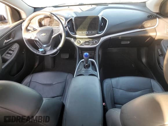 ✅ 2018 Chevrolet Volt LT • VIN: 1G1RC6S57JU108533 • Lot: 77756473. Wystawiony na Copart z przebiegiem 58 583 mil. Bezpłatny archiwum sprzedaży aukcyjnych z USA i szczegółowy raport historii pojazdu na DreamBid. Zdjęcie 8.