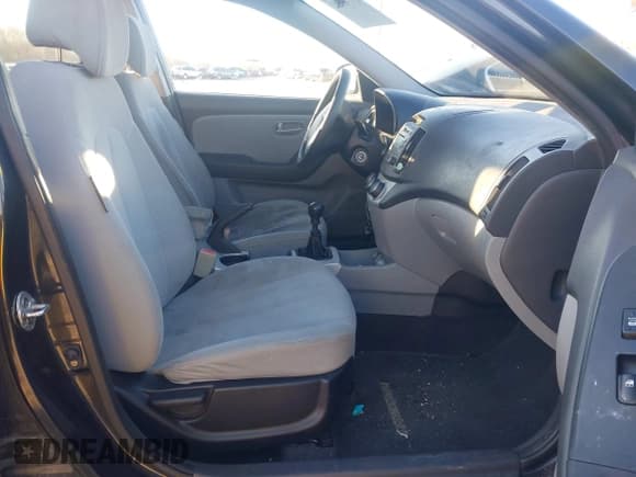 ✅ 2009 Hyundai Elantra GLS • VIN: KMHDU46D19U632496 • Lot: 43796791. Wystawiony na IAAI z przebiegiem 164 760 mil. Bezpłatny archiwum sprzedaży aukcyjnych z USA i szczegółowy raport historii pojazdu na DreamBid. Zdjęcie 5.