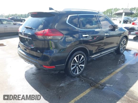 ✅ 2019 Nissan Rogue SL • VIN: 5N1AT2MTXKC741135 • Lot: 42774261. Listed on IAAI with 201,893 mi. Free auction sales archive from the USA and detailed vehicle history report at DreamBid. Image 4.