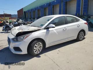 ✅ 2019 Hyundai Accent SE • VIN: 3KPC24A39KE083185 • Лот: 70301684. Опубликован ранее на Copart с пробегом Не указан. Бесплатный доступ к архиву аукционных продаж из США и подробный отчёт об истории автомобиля на DreamBid. Изображение 1.