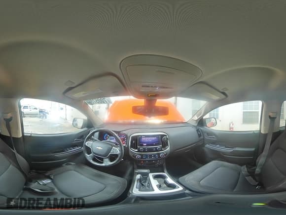 ✅ 2020 Chevrolet Colorado 4WD LT • VIN: 1GCGTCEN6L1176626 • Lot: 70057565. Wystawiony na Copart z przebiegiem 61 777 mil. Bezpłatny archiwum sprzedaży aukcyjnych z USA i szczegółowy raport historii pojazdu na DreamBid. Zdjęcie 14.