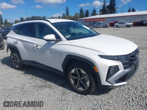 2025 Hyundai Tucson SEL with VIN 3KMJBCDE1SE009934, listed as a IAAI auction lot 43290373 with 5,792 mi miles and . Bid and sale history available at DreamBid. Image 1.