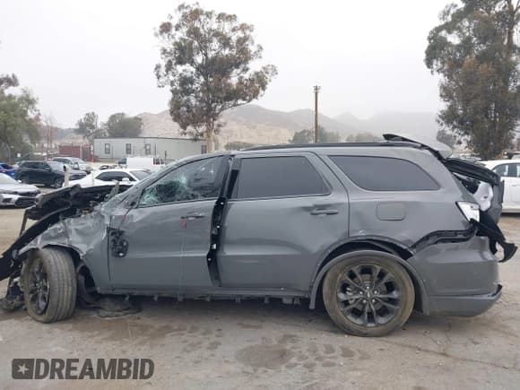 ✅ 2023 Dodge Durango GT Plus • VIN: 1C4RDHDG3PC596831 • Лот: 41468082. Опубликован ранее на IAAI с пробегом Не указан. Бесплатный доступ к архиву аукционных продаж из США и подробный отчёт об истории автомобиля на DreamBid. Изображение 13.