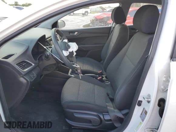 ✅ 2019 Hyundai Accent SE • VIN: 3KPC24A39KE070775 • Лот: 69171034. Опубликован ранее на Copart с пробегом 94 314 миль. Бесплатный доступ к архиву аукционных продаж из США и подробный отчёт об истории автомобиля на DreamBid. Изображение 7.