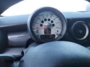 ✅ 2011 MINI Hardtop S • VIN: WMWSV3C50BTY10939 • Lot: 86900975. Listed on Copart with 140,809 mi. Free auction sales archive from the USA and detailed vehicle history report at DreamBid. Image 9.