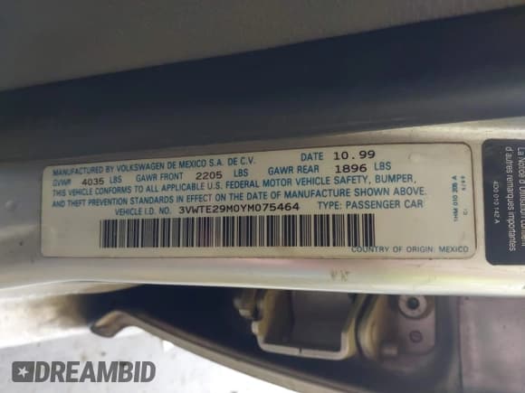 ✅ 2000 Volkswagen Jetta • VIN: 3VWTE29M0YM075464 • Lot: 41755423. Listed on IAAI with 165,015 mi. Free auction sales archive from the USA and detailed vehicle history report at DreamBid. Image 9.