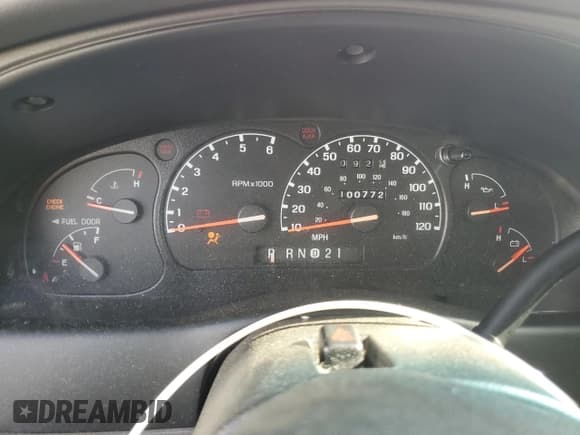 ✅ 2003 Mazda B-Series DS • VIN: 4F4YR16V93TM15362 • Lot: 64300665. Wystawiony na Copart z przebiegiem 100 772 mil. Bezpłatny archiwum sprzedaży aukcyjnych z USA i szczegółowy raport historii pojazdu na DreamBid. Zdjęcie 9.