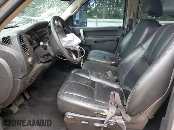 ✅ 2012 Chevrolet Silverado 2500HD LT • VIN: 1GC1KXC80CF139183 • Lot: 67720185. Wystawiony na Copart z przebiegiem Nie podano. Bezpłatny archiwum sprzedaży aukcyjnych z USA i szczegółowy raport historii pojazdu na DreamBid. Zdjęcie 7.