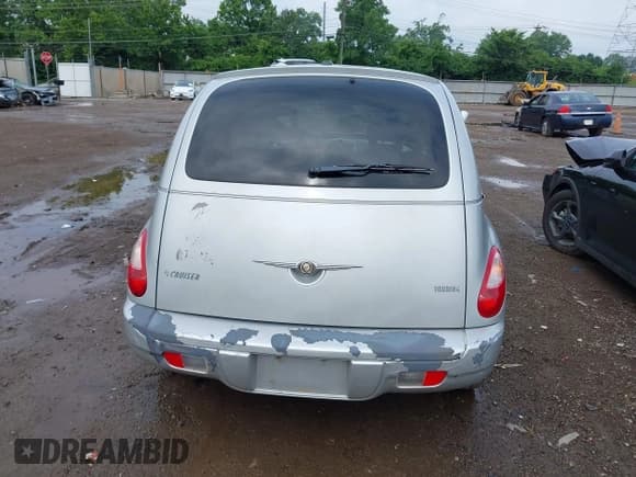 ✅ 2009 Chrysler PT Cruiser Touring • VIN: 3A8FY58939T598225 • Lot: 42625434. Listed on IAAI with 82,249 mi. Free auction sales archive from the USA and detailed vehicle history report at DreamBid. Image 16.