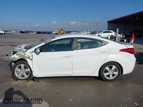 ✅ 2013 Hyundai Elantra Limited • VIN: 5NPDH4AE7DH453018 • Lot: 43704480. Listed on IAAI with Not provided. Free auction sales archive from the USA and detailed vehicle history report at DreamBid. Image 14.