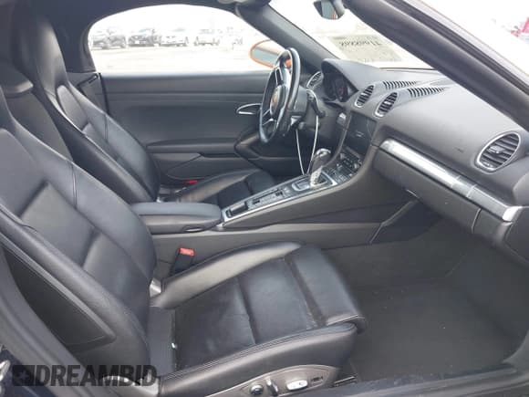 ✅ 2018 Porsche 718 Boxster • VIN: WP0CA2A81JS210719 • Lot: 41998898. Listed on IAAI with 49,369 mi. Free auction sales archive from the USA and detailed vehicle history report at DreamBid. Image 5.