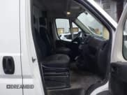 ✅ 2014 Ram ProMaster Cargo • VIN: 3C6TRVCG7EE121624 • Lot: 42147487. Wystawiony na IAAI z przebiegiem 229 597 mil. Bezpłatny archiwum sprzedaży aukcyjnych z USA i szczegółowy raport historii pojazdu na DreamBid. Zdjęcie 5.