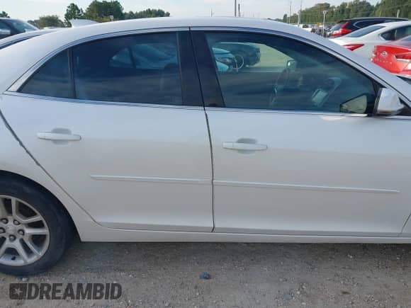 2015 Chevrolet Malibu LT with VIN 1G11C5SL9FF318648, listed as a IAAI auction lot 43322404 with 145,757 mi miles and . Bid and sale history available at DreamBid. Image 13.