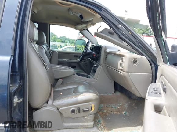 ✅ 2006 Chevrolet Silverado 2500HD LT3 • VIN: 1GCHK23D96F234053 • Лот: 42870148. Опубликован ранее на IAAI с пробегом 289 362 миль. Бесплатный доступ к архиву аукционных продаж из США и подробный отчёт об истории автомобиля на DreamBid. Изображение 5.