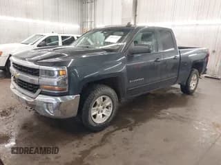 ✅ 2018 Chevrolet Silverado 1500 LT • VIN: 1GCVKREC6JZ302283 • Lot: 42813241. Wystawiony na IAAI z przebiegiem 178 850 mil. Bezpłatny archiwum sprzedaży aukcyjnych z USA i szczegółowy raport historii pojazdu na DreamBid. Zdjęcie 2.