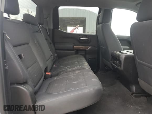 ✅ 2019 Chevrolet Silverado 1500 RST • VIN: 1GCUYEED5KZ239853 • Lot: 63123674. Wystawiony na Copart z przebiegiem 102 877 mil. Bezpłatny archiwum sprzedaży aukcyjnych z USA i szczegółowy raport historii pojazdu na DreamBid. Zdjęcie 11.