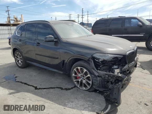 ✅ 2024 BMW X5 sDrive40i • VIN: 5UX13EU09R9V75790 • Лот: 69780455. Опубликован ранее на Copart с пробегом 15 996 миль. Бесплатный доступ к архиву аукционных продаж из США и подробный отчёт об истории автомобиля на DreamBid. Изображение 4.