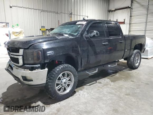 ✅ 2014 Chevrolet Silverado 2500HD LT • VIN: 1GC1KXCG0EF145270 • Лот: 51849045. Опубликован ранее на Copart с пробегом 237 734 миль. Бесплатный доступ к архиву аукционных продаж из США и подробный отчёт об истории автомобиля на DreamBid. Изображение 1.