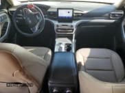 ✅ 2022 Ford Explorer XLT • VIN: 1FMSK7DH6NGA11591 • Lot: 89520185. Wystawiony na Copart z przebiegiem 39 802 mil. Bezpłatny archiwum sprzedaży aukcyjnych z USA i szczegółowy raport historii pojazdu na DreamBid. Zdjęcie 8.