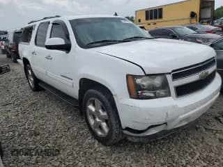 ✅ 2011 Chevrolet Suburban LT • VIN: 1GNSKJE3XBR392454 • Lot: 54828104. Wystawiony na Copart z przebiegiem 207 113 mil. Bezpłatny archiwum sprzedaży aukcyjnych z USA i szczegółowy raport historii pojazdu na DreamBid. Zdjęcie 4.